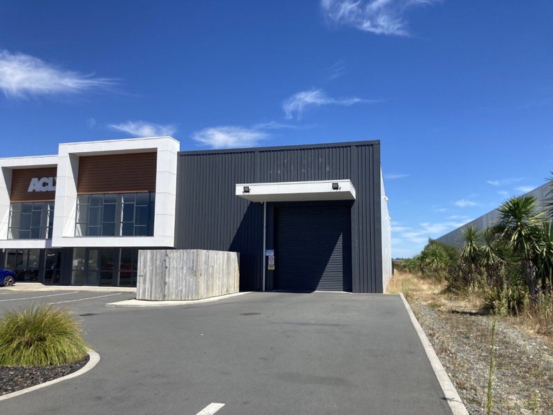 Image 1 of 5