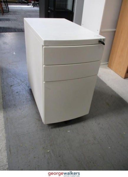 PR5707 - White Slimline Mobile Drawer Carousel 1
