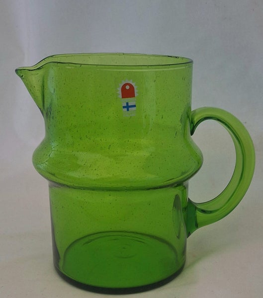 +++ SCANDINAVIAN -FINLAND "HUMPILLA" ART GLASS JUG +++ Carousel 1