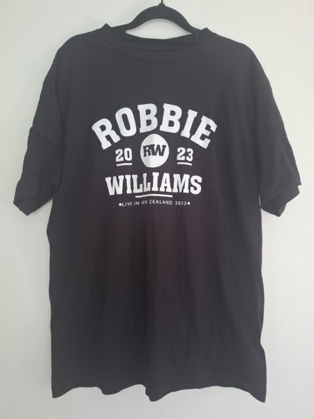 Robbie Williams 2023 concert t-shirt Carousel 1