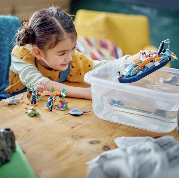 LEGO 60377 City Sea Explorer Boat Set Carousel 2