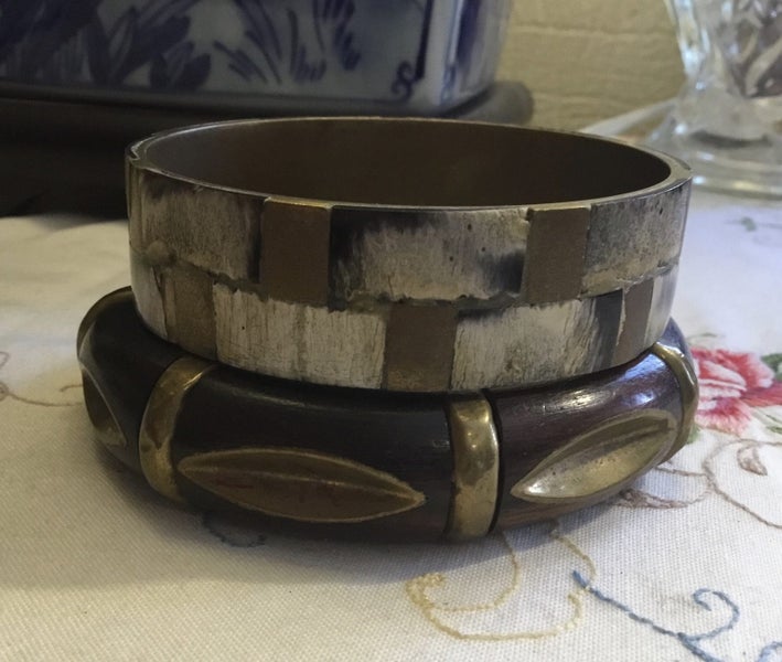 Two VINTAGE Wood Brass & Horn Bangles Carousel 2