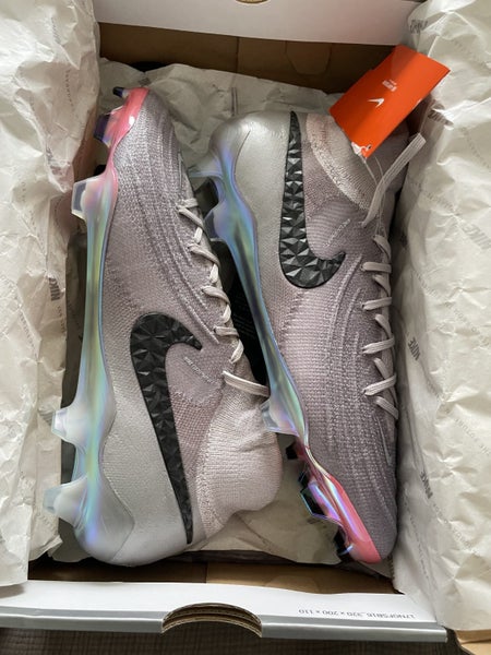 Nike Phantom Luna II Elite FG AS with bag Carousel 1