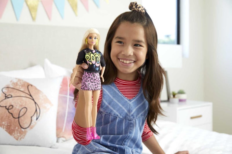 Barbie Fashionistas Doll #155, Toy for Kids 3 to 8 Years Old Carousel 3