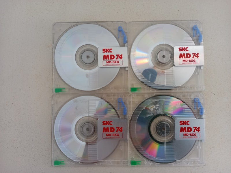 MINI DISCS - SKC MD74 c/w SLIP ON SLEEVES Carousel 1