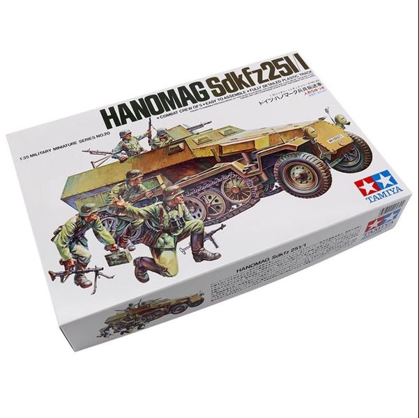 German Hanomag Sd.Kfz. 251/1 Ausf. C Tamiya | No. 35020 | 1:35 Carousel 1