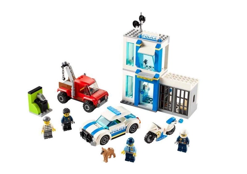 LEGO City 60270 Police Stone Box 301 Pieces Carousel 2