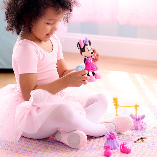 Disney Junior Minnie Mouse Fabulous Fashion Ballerina Doll, 13-piece Doll and Ac Carousel 2