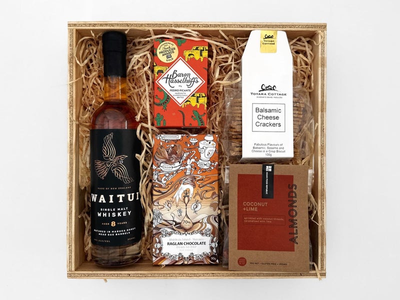 Craft Whiskey Gift Box Carousel 1