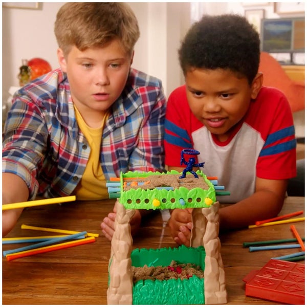 Spin Master Games Sink N?and, Quicksand Kids Board Game with Kinetic Sand for Carousel 2