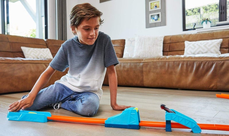 Hot Wheels Toy Car Set, Track Builder Unlimited Long Jump Pack, Playset with 13 Carousel 2