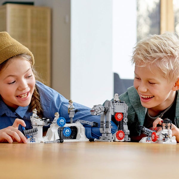LEGO Star Wars: The Empire Strikes Back Action Battle Echo Base Defense 75241 Bu Carousel 2