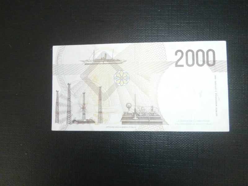 Italy 2000 Lire 1990 Carousel 2