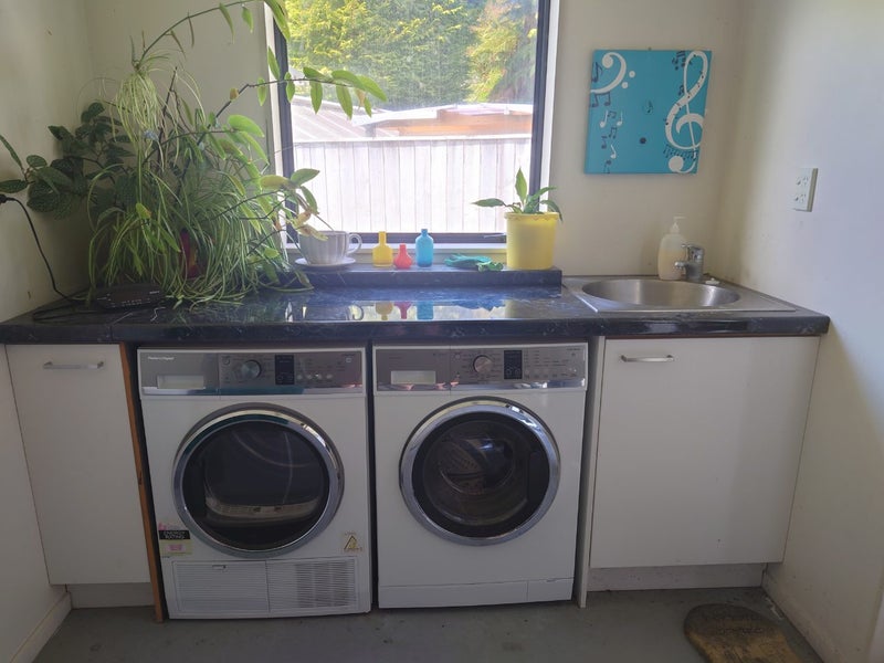 Laundry Bench with Cupboards and Tub Carousel 1