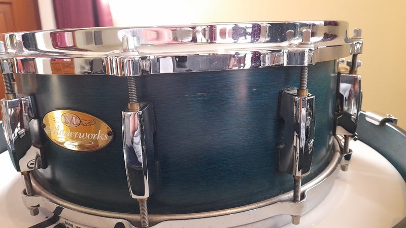 Pearl Masterworks 5 peice drum kit.62863235462657113