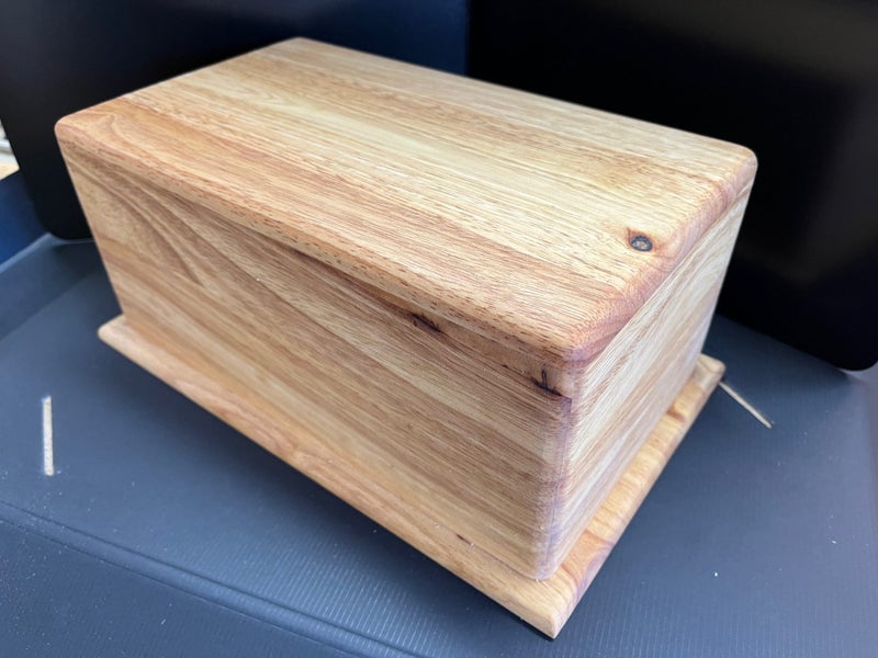 Funeral / Cremation Urn - Eucalyptus * Carousel 1