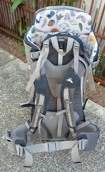 BABY CARRIER backpack by Macpac Carousel 2