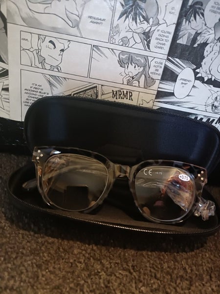 Reading Glasses +0.75 Carousel 3