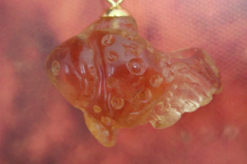 High Quality Clear Light Golden Kauri Gum Goldfish Pendant Necklace Carousel 2