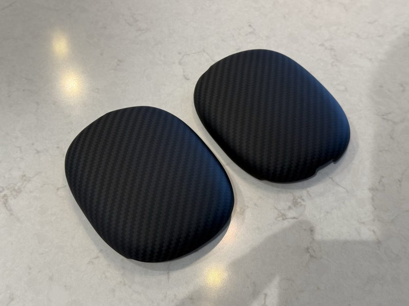 AirPods Max Pitaka Aramid Fibre Covers Carousel 1