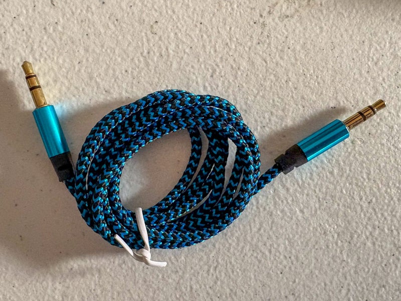 Blue 1m Aux Cable Carousel 1