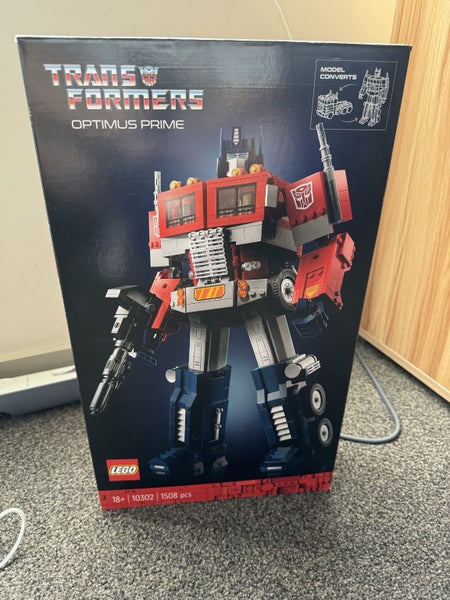 LEGO 10302 OPTIMUS PRIME TRANSFORMERS SET NEW Carousel 1