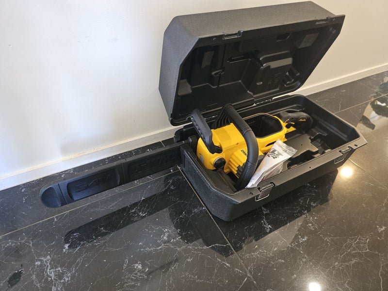 DeWALT DCMCS574N 54V XR 45cm Flexvolt Chainsaw - Skin Only Carousel 1