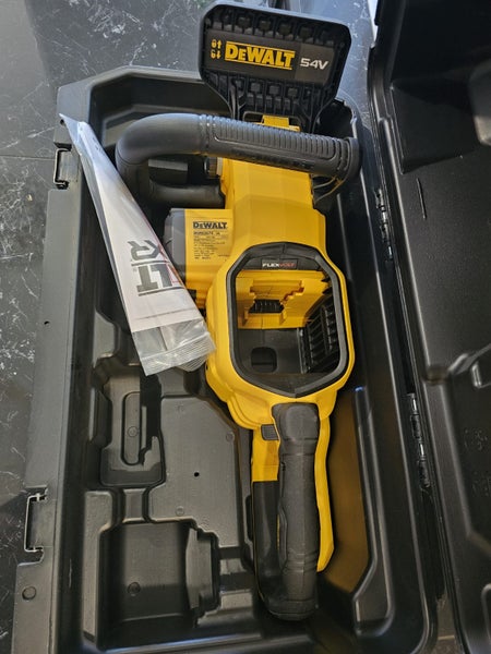 DeWALT DCMCS574N 54V XR 45cm Flexvolt Chainsaw - Skin Only Carousel 2