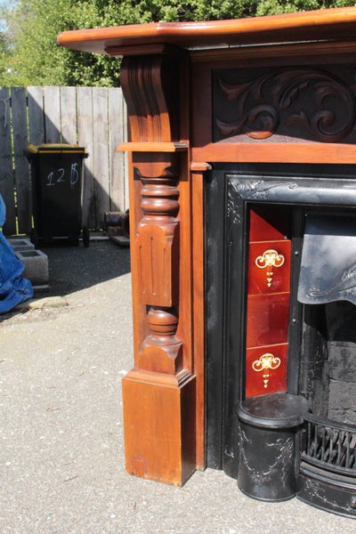 A TURN OF THE CENTURY VILLA STYLE KAURI FIRE PLACE IN VERY GOOD CONDITION Carousel 2