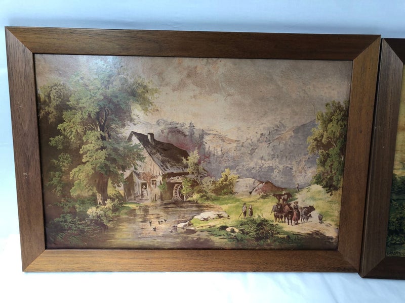 2 x Matching Mahogany Picture Frames (20404)62957611742721111
