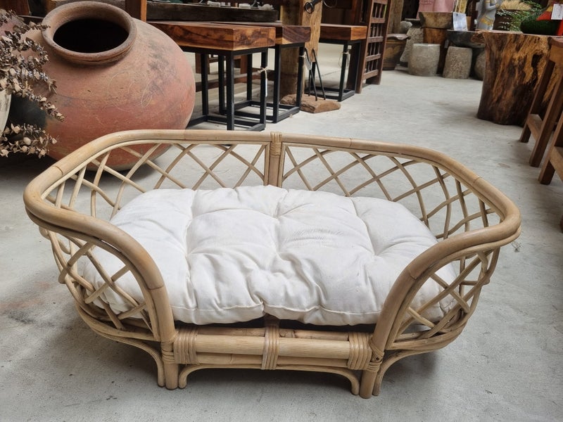 Pet Bed Carousel 1