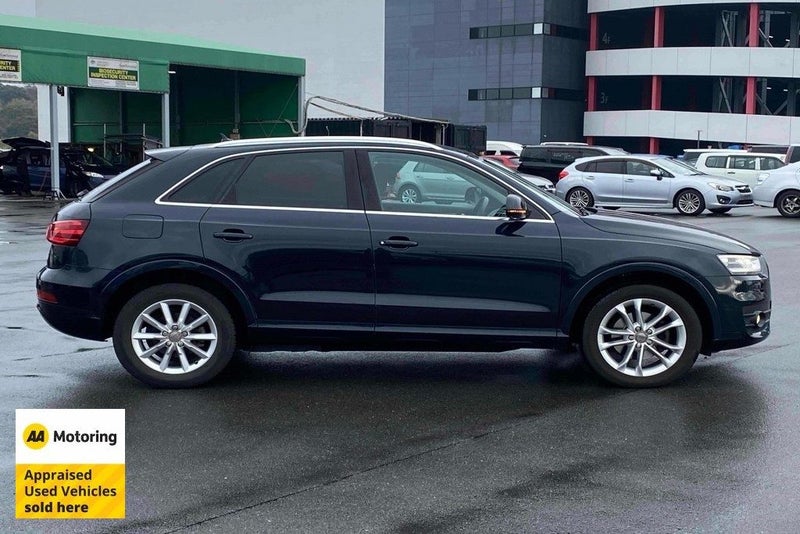 2014 Audi Q3 2.0TSI Quattro / Low 77kms62863264726402113
