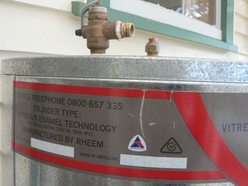 hot water cylinder 2017 rheem 180L mains pressure Carousel 6