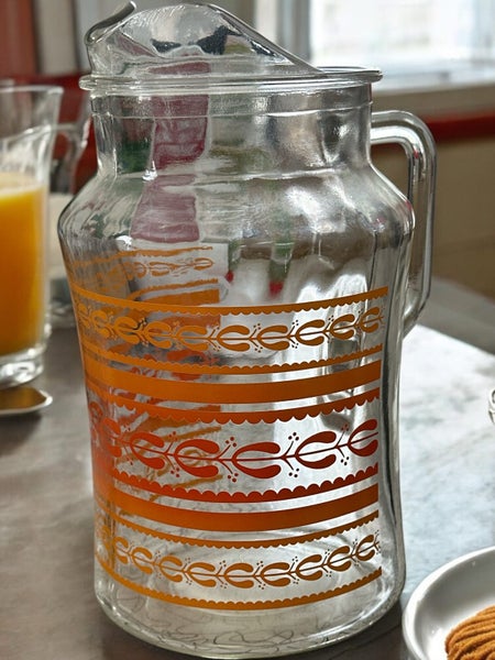 A LOVELY VINTAGE GLASS PITCHER! Carousel 2