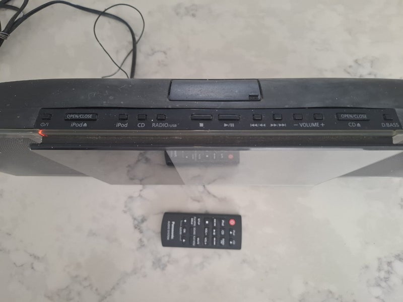 Panasonic CD/Radio/iPod SC-HC37 Carousel 2