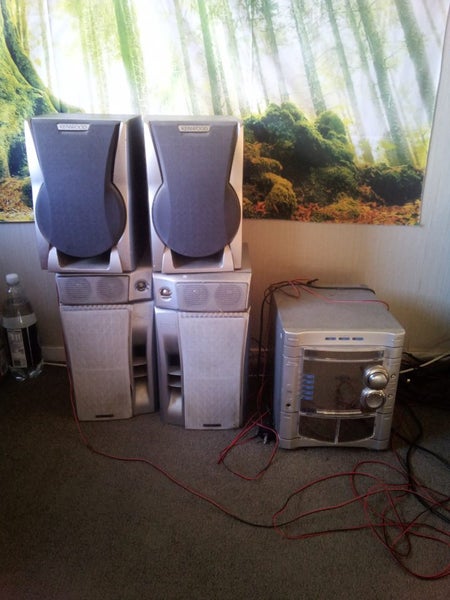 Kenwood stereo Carousel 1
