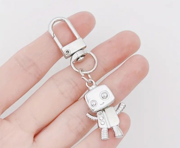 Silver Tone Robot Keyring Carousel 2