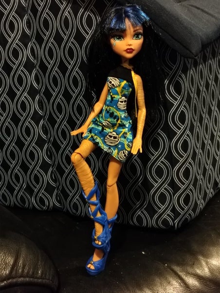 Monster high doll Cleo De Nile Carousel 1