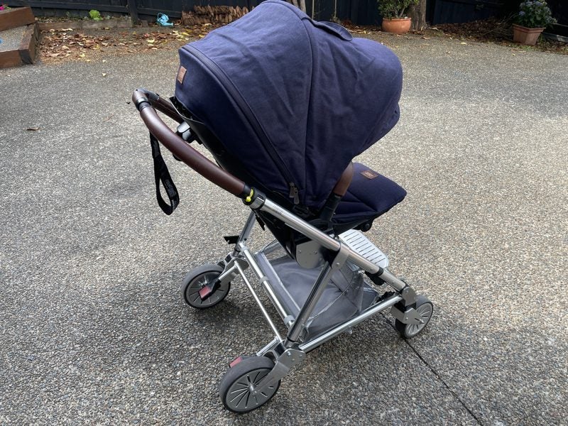 Prams mamas & papas Bassinet/Carrycot with Rain Cover Carousel 2