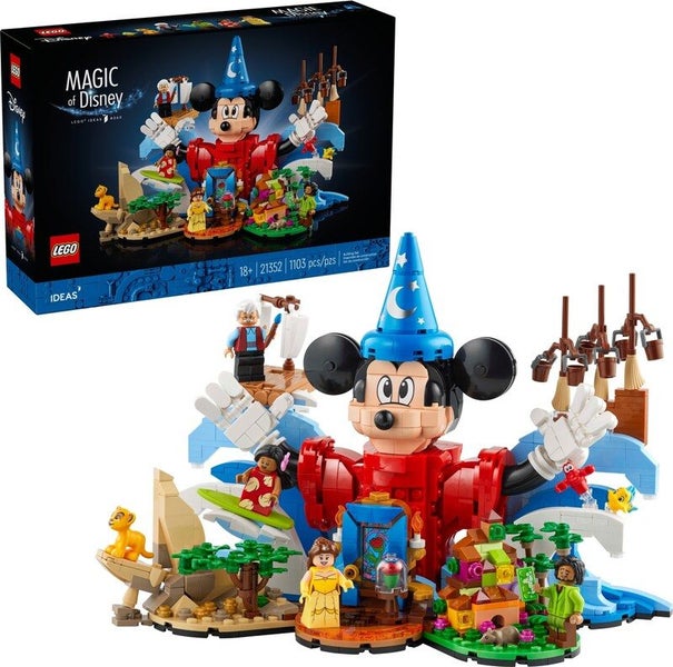 LEGO Ideas 21352 Magic of Disney Carousel 1