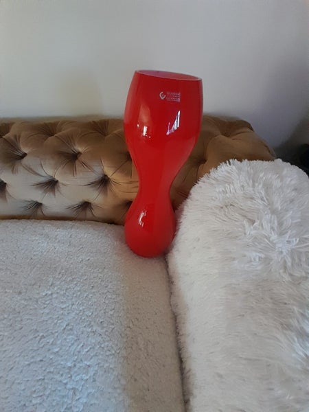 Stunning over sized hand blown ornament/vase by Wrzes'niak. Carousel 6