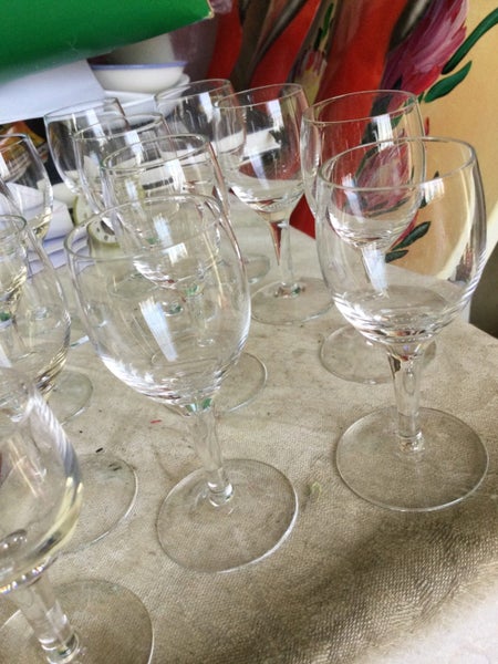 12 SMALL STEMMED GLASSES Carousel 4
