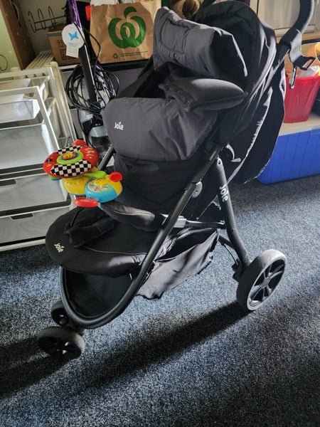 Joie pram Carousel 2