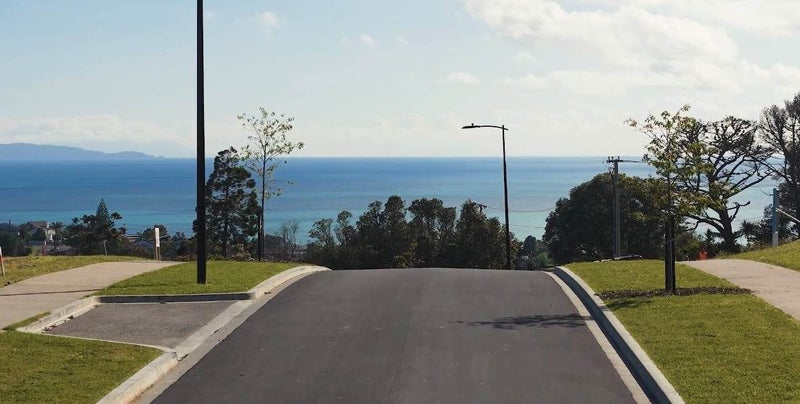 Image 2 of 14