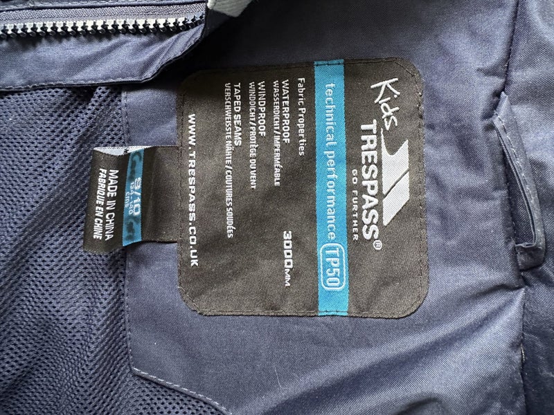 Trespass Waterproof kids jacket sz9-10 Carousel 2