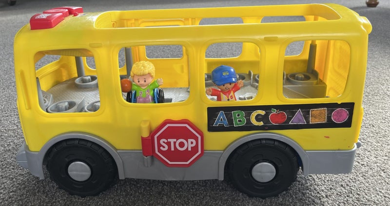 Large Fisher Price Bus with Handle Carousel 1