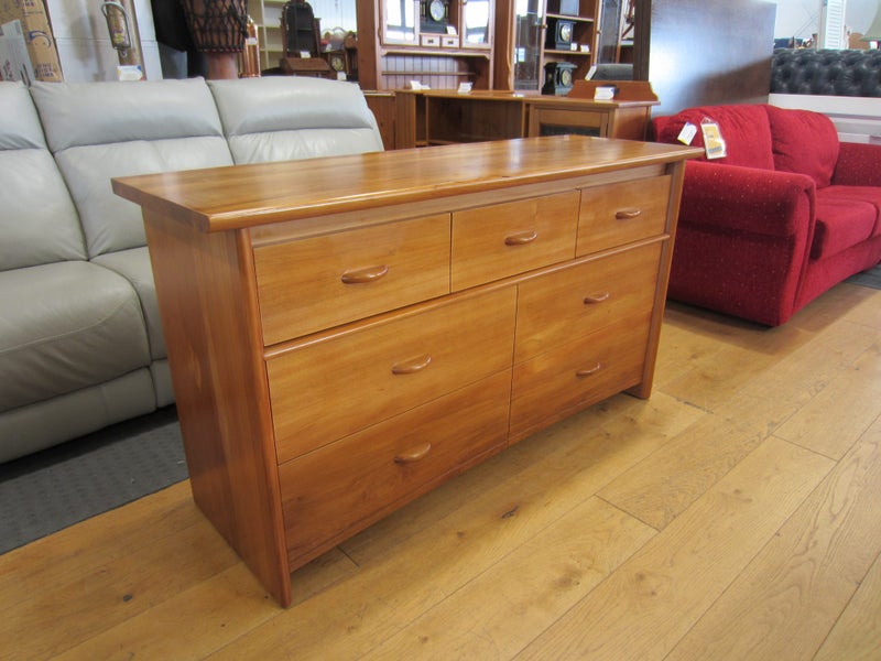Sorenmobler HEART Rimu VERSO 7 Drawer Lowboy Carousel 1