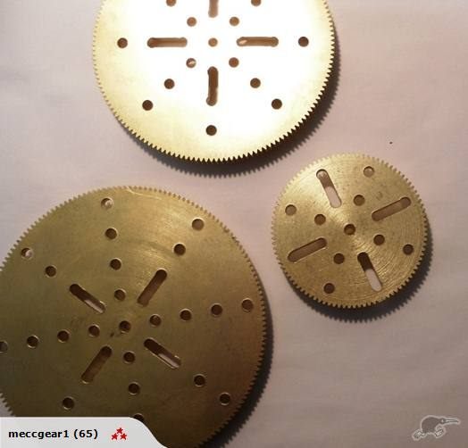 Meccano Large Spurs Seconds Carousel 1