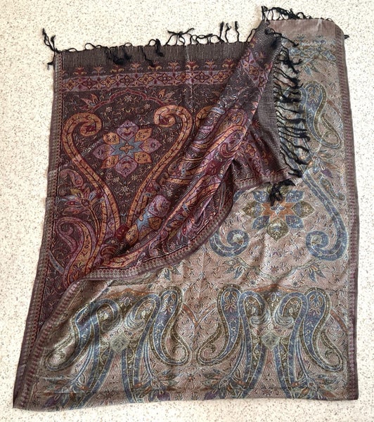 ** VINTAGE PASHMINA ** 1980’s ** VERY SOFT ** MUTED JEWEL ** Carousel 5
