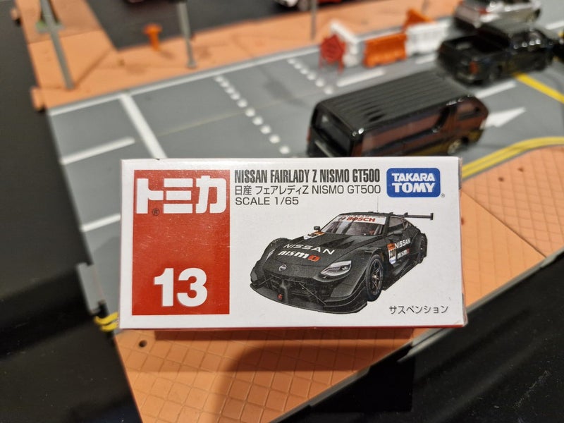 Tomica Nissan Fairlady Z Nismo GT500 Carousel 1
